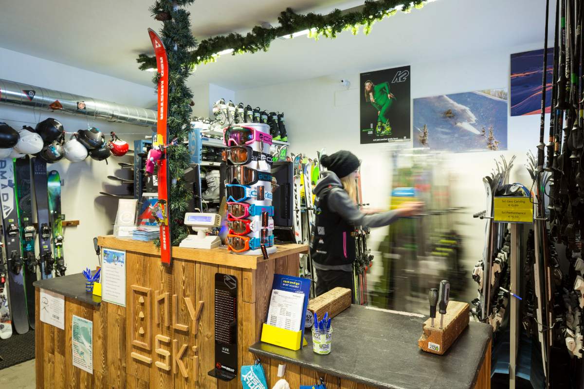 Noleggio sci La Thuile Only Ski & Snowboard (2200m Les Suches) Rent and Go