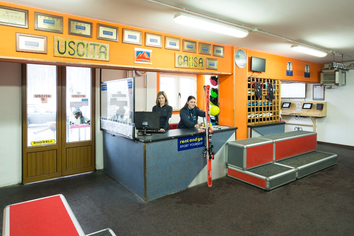 Noleggio sci Aremogna Rental Aremogna Rent and Go