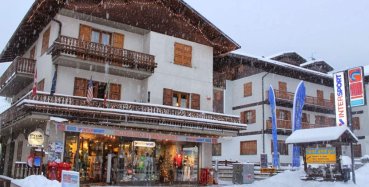 Ski rental Cecco Sport (Via Funivia) in Bormio (SO)