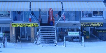 Ski rental Noleggio Sci Cavallero in Marilleva 1400, Mezzana (TN)