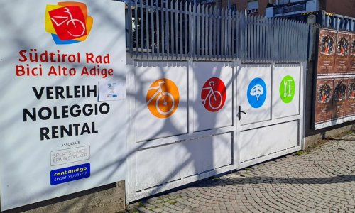 Noleggio, rental, Verleih Sportservice | Bici Alto Adige - Merano | Meran @ Merano Train Station / Meran Bahnof - Val Venosta / Vinschgau