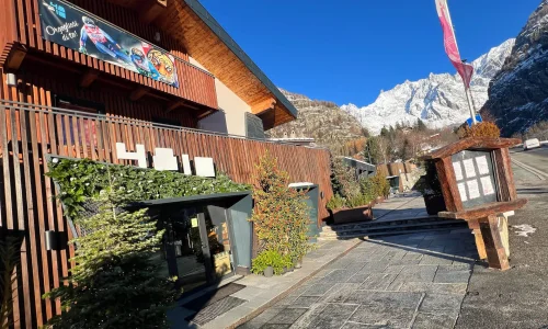 Noleggio, rental, Verleih 4810 Rental @ Courmayeur - Monte Bianco