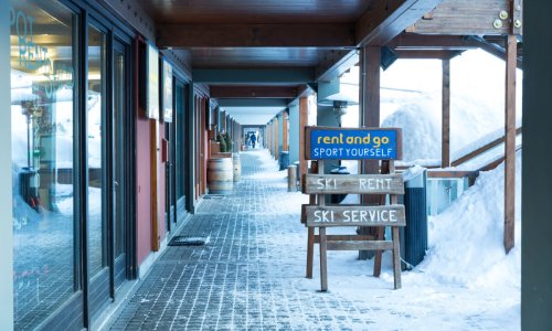 Noleggio sci, ski rental, Skiverleih Rent and Go Sestriere @ Via Lattea